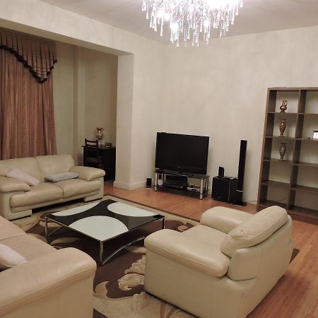Ferienwohnung 1 Shota Rustaveli Avenue Tbilisi Exterior foto