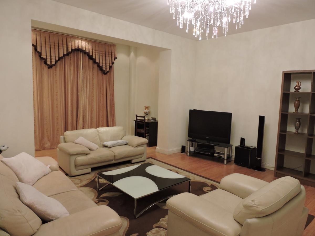 Ferienwohnung 1 Shota Rustaveli Avenue Tbilisi Exterior foto